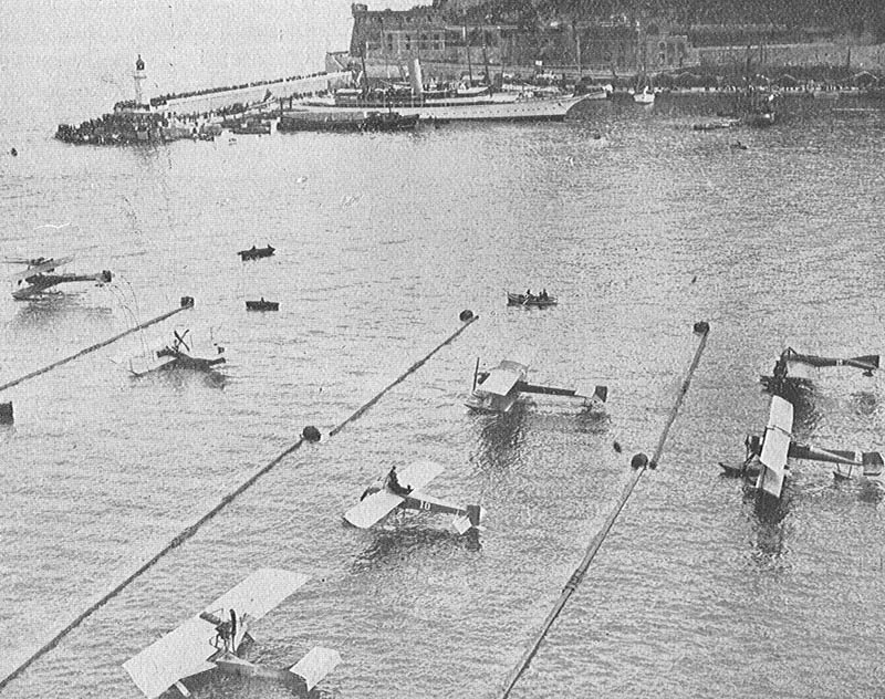 Wasserflug-Wettbewerb in Monaco